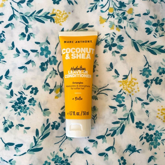 9/$50 Marc Anthony Coconut & Shea Hydrating Leave-In Conditioner - Picture 1 of 4